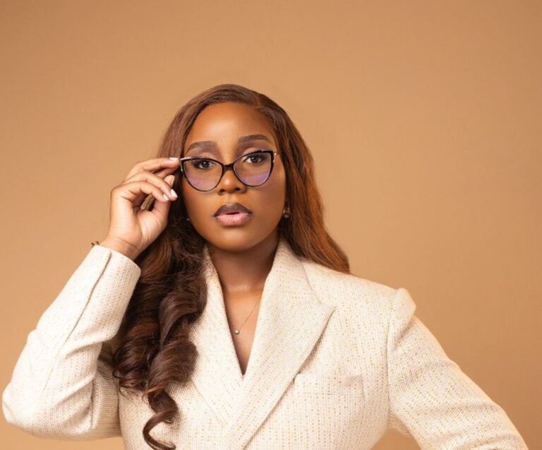 Nene Isinomen Imoisili-Bejide of Blanche Aigle Communications Honoured at 10th Nigeria Digital PR Summit