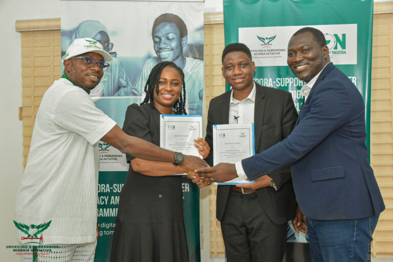 friends of nigeria 2048x1369